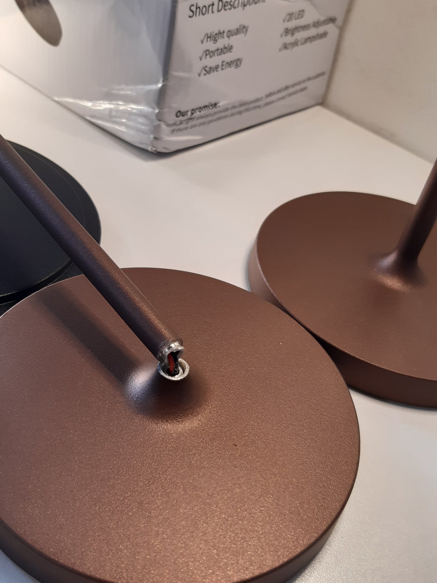 235049 - K-BRIGHT Llambë tavoline LED e rikarikueshme me errësim, e përshtatshme për përdorim të brendshëm dhe të jashtëm, dritë e bardhë e ngrohtë 3000K, pakon me 2 copë