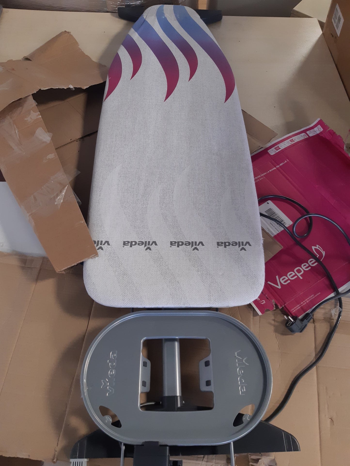 234983 - Vileda Tavolinë hekurosjeje Total Reflect Plus, Teknologji reflektimi të nxehtësisë, Lartësi e rregullueshme, Gri/Jeshile