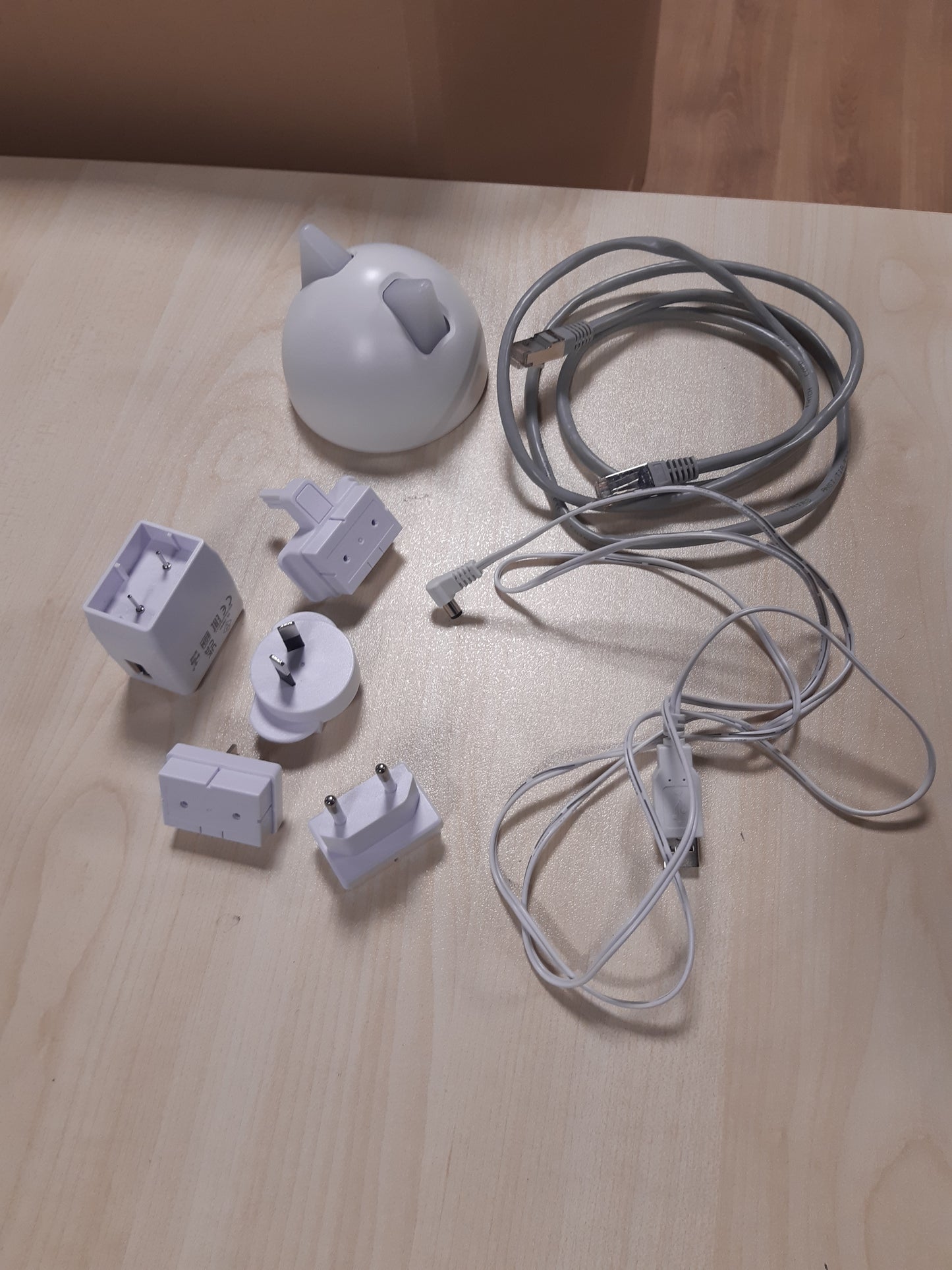 177082 - SURE PETCARE Hub, i Pajtueshëm me SureFlap Microchip Pet Door Connect/Microchip Cat Door Connect dhe SureFeed Microchip Feeder Connect, Felaqua Connect, me Aplikacion, Ngjyra e Bardhë