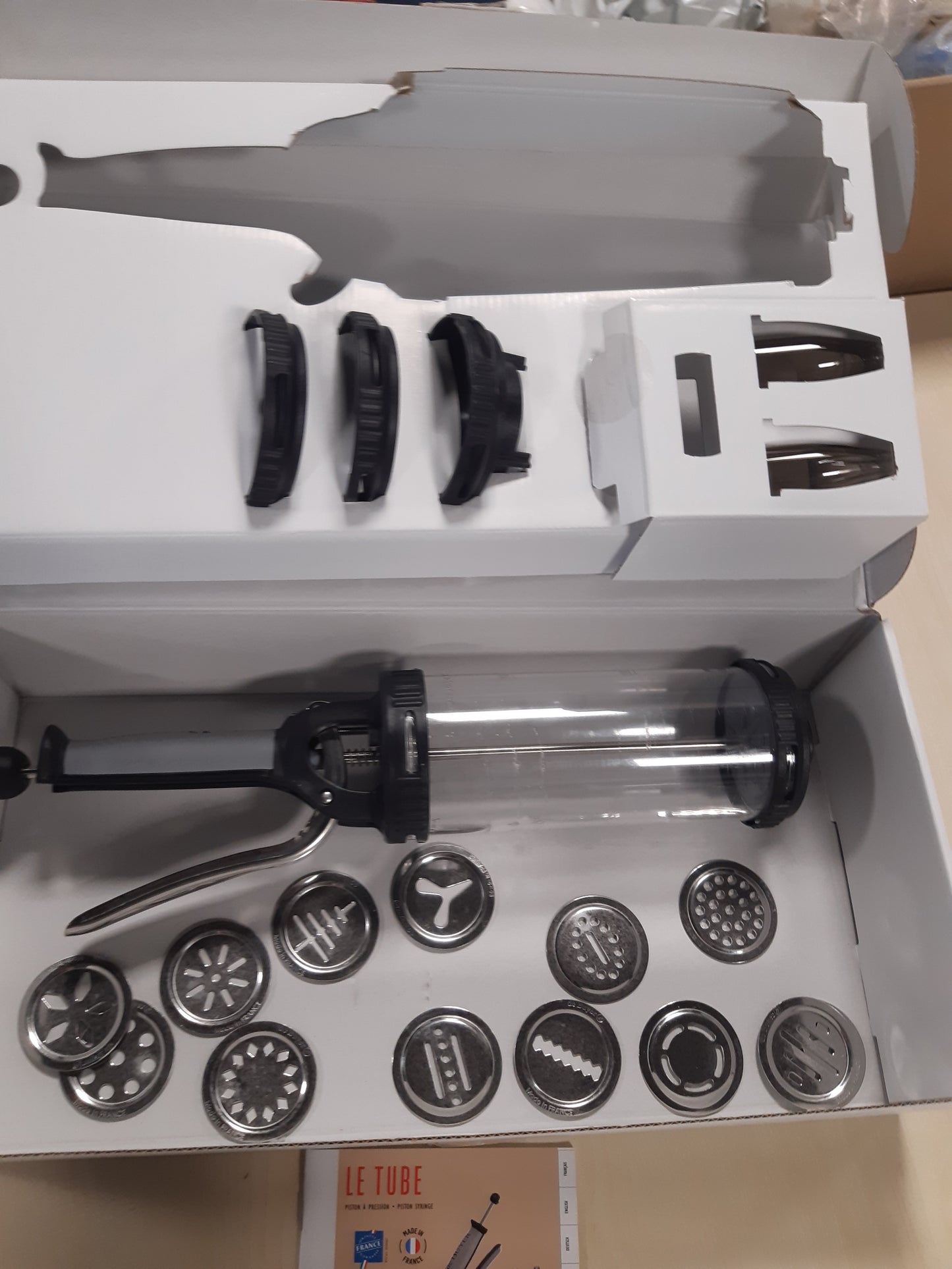 177170 - DE BUYER Piston Presioni 'THE TUBE' me kapacitet 0.75L, në ngjyrë të zezë